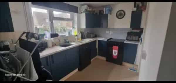 2 Bed Bungalow with Driveway and Parking - DursleyStonehouse Area