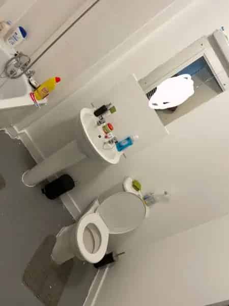Spacious Apartment near Station  Great Transport Links