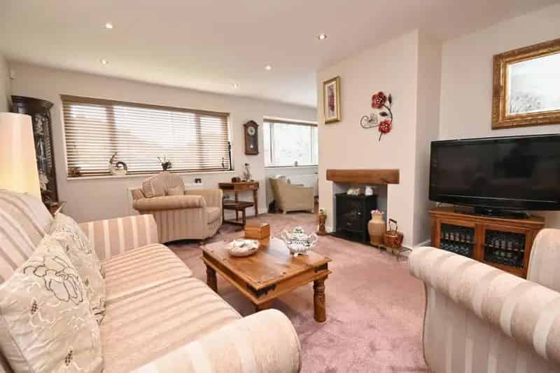 2 Bed Bungalow for Sale Stunning Views Modern Kitchen