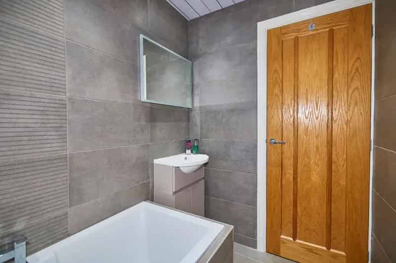 4 Bed Family Home for Sale - Stunning Property in Cul-de-sac