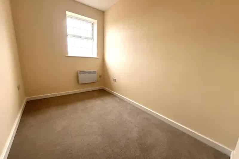 Stunning 2-Bedroom Apartment March Town Centre July 2025