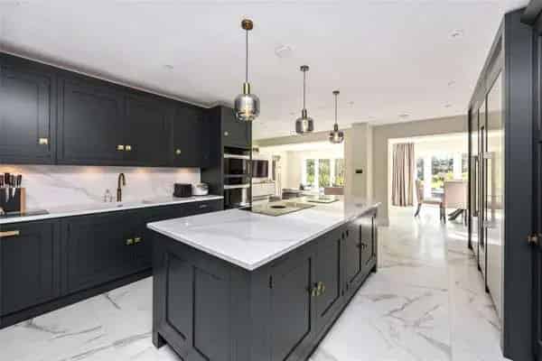 Modern Family Home 3500 sq ft 5 Beds 3 Baths 075 Acre Plot