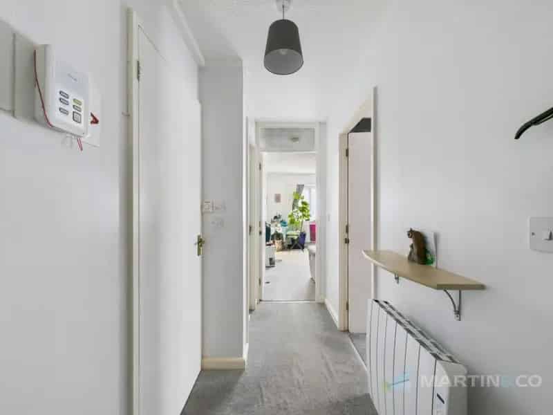 2 Bedroom Retirement Apartment Near City Centre