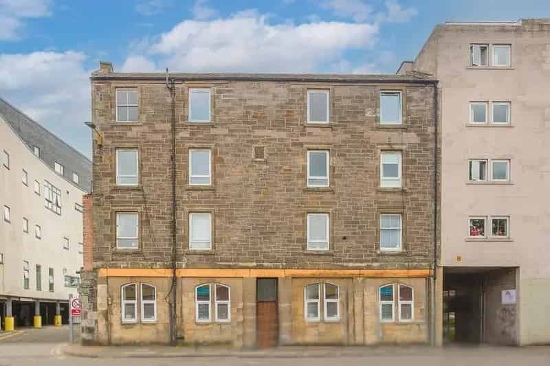 1 Bedroom Flat for Sale in Scotland