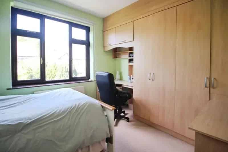 3 Bed Detached House Northenden Freehold Off Road Parking