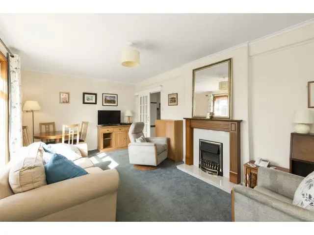3 Bedroom Semi Detached House for Sale in Currie
