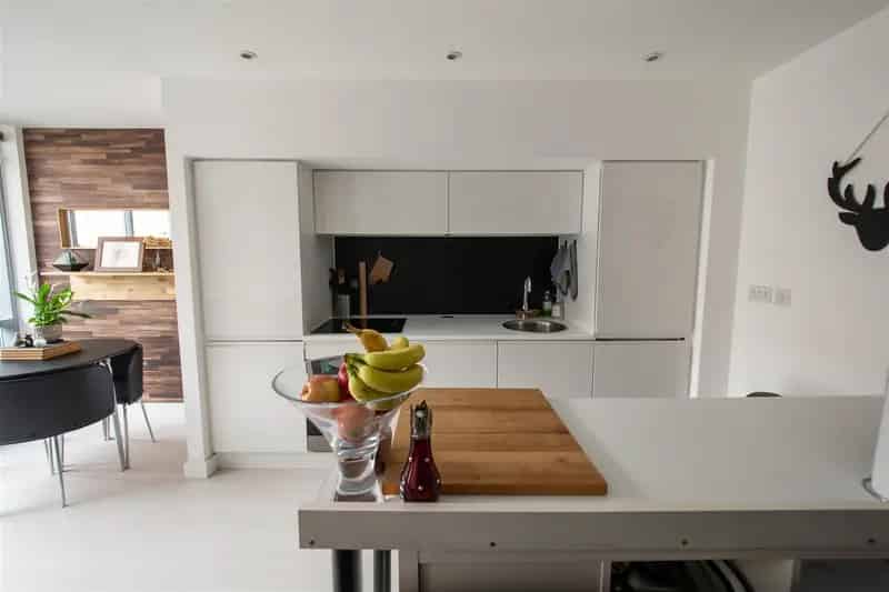 2 Bedroom Apartment House to Rent Near City Centre