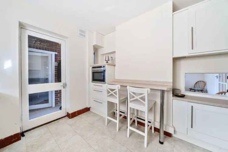 3 Bedroom Detached House for Sale in Basingstoke