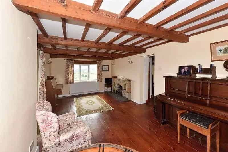 4 Bed Detached Country Home for Sale