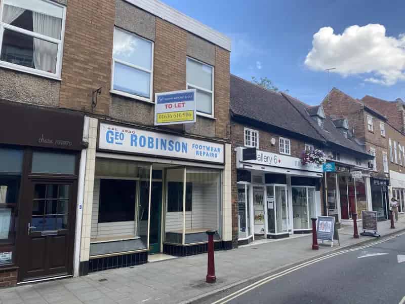Town Centre Retail Unit 648 sq ft