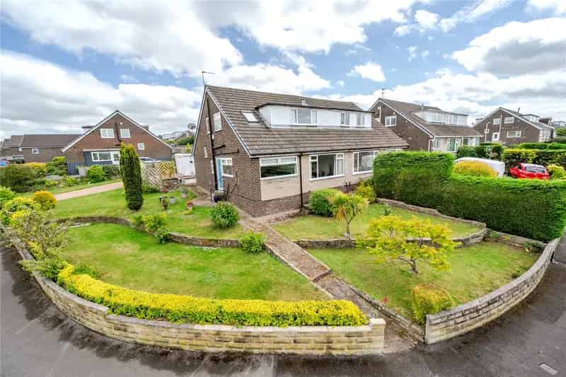 3 Bed Semi Detached Dormer Bungalow Rothwell