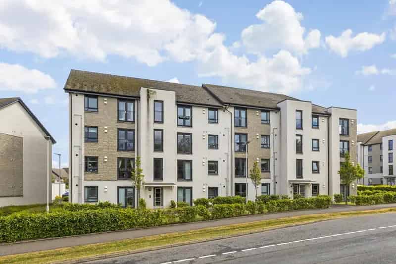 2 Bedroom Flat for Sale in Edinburgh