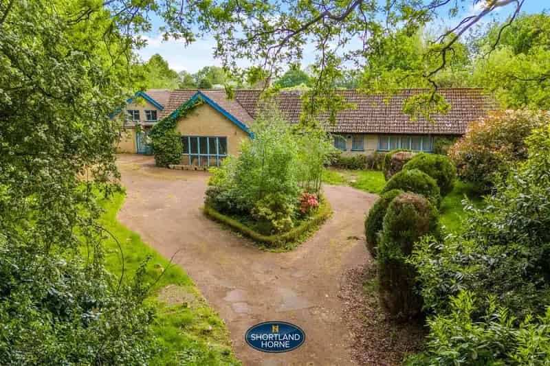 4 Bedroom Detached Bungalow House to Rent