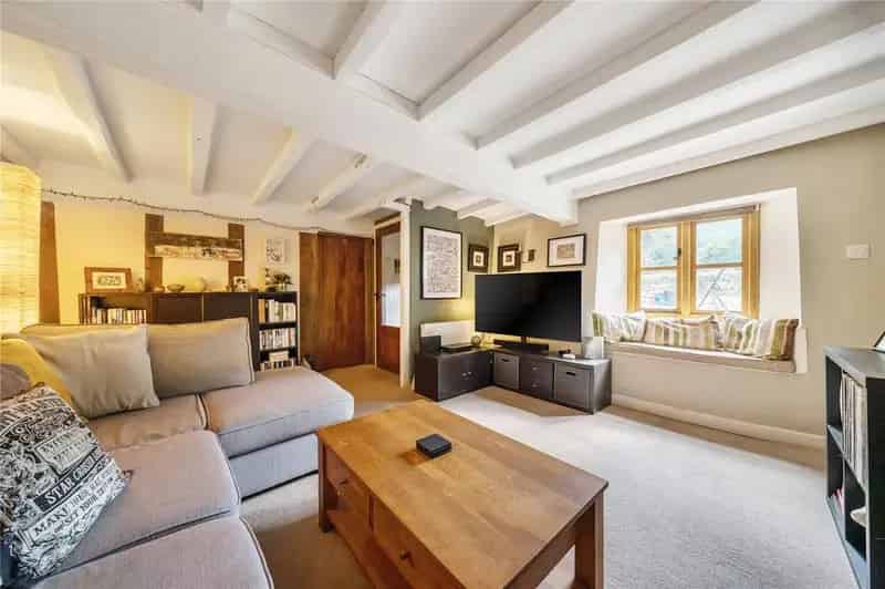 2 Bedroom Period Cottage For Sale