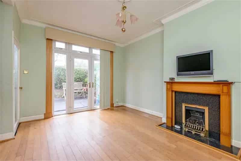 2 Bed End Terraced House with Cellar and Garden - Development Potential