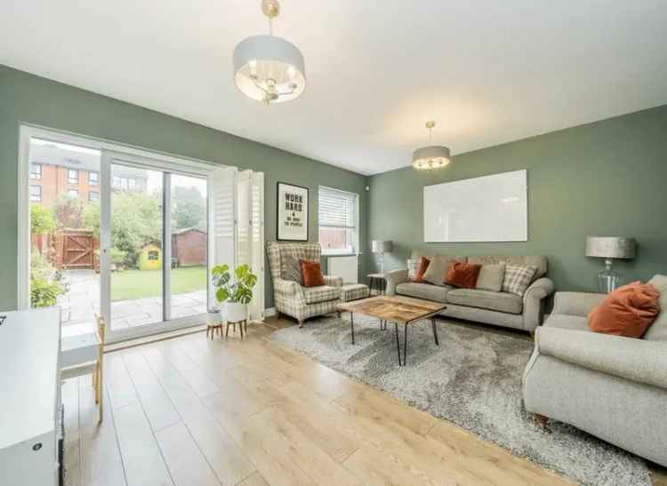 Four Bedroom Family Home near Streatham Common