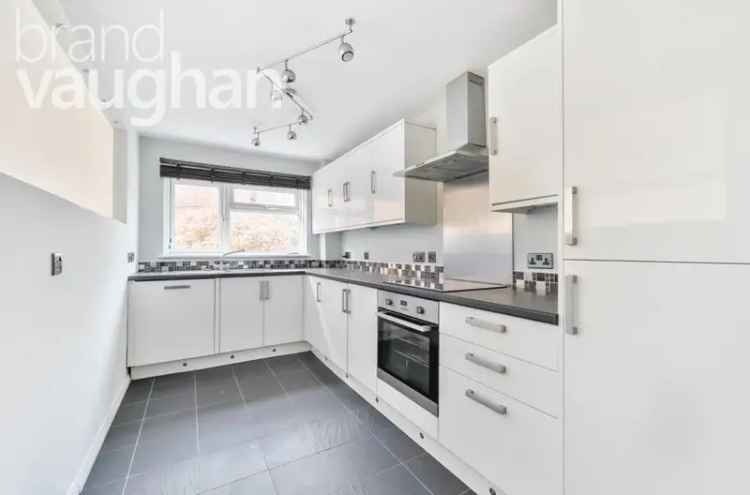 2 Bedroom Flat Preston Park Overlooking Garage Lift Access