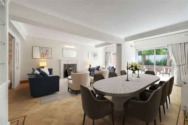 Maisonette for sale in Grove End Road, St John's Wood, London NW8