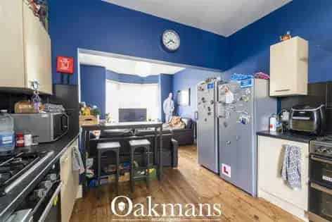 8 Bedroom 3 Bathroom Flat Birmingham - Investment Opportunity