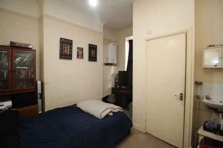 4 Bedroom Mid Terrace House - 4 Self Contained Flats