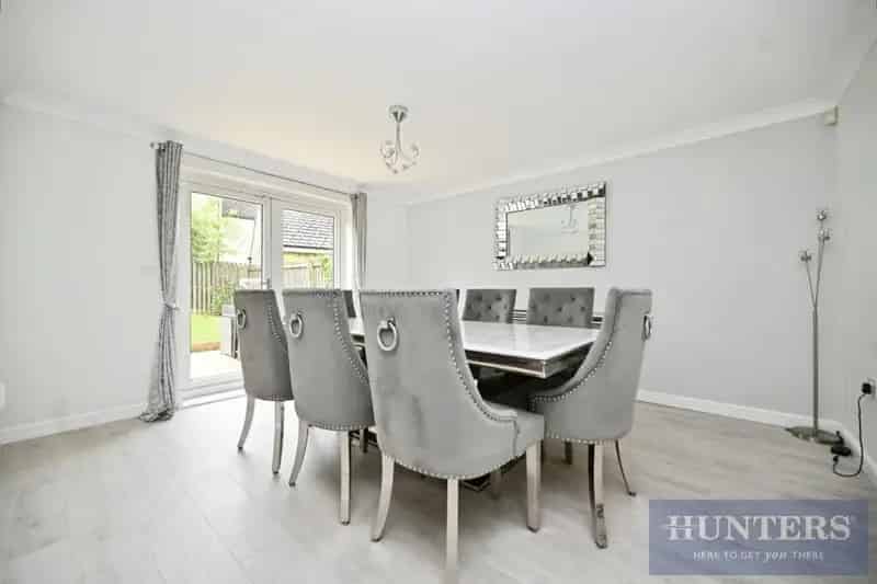 5 Bedroom Detached House for Sale in Thackley