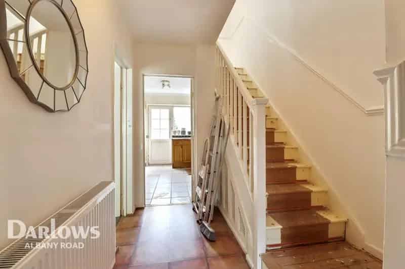 3 Bedroom End Terrace House for Sale