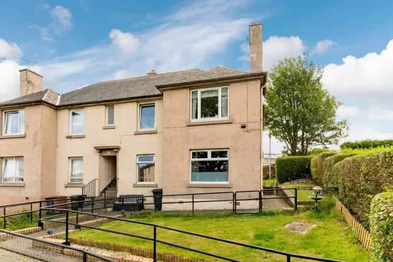 2 Bedroom Ground Floor Flat for Sale