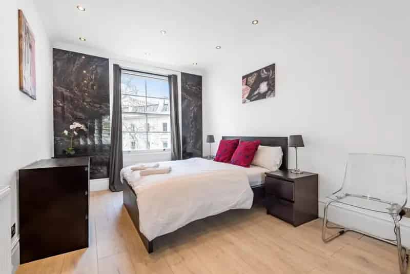 Refurbished 2-Bed Apartment near Westbourne Grove Bayswater