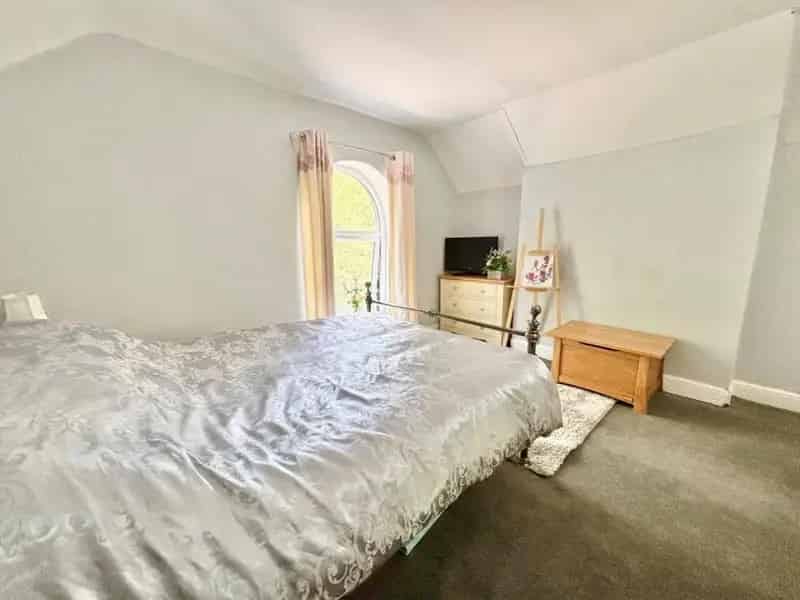 3 Bed Terraced House For Sale Near Amenities
