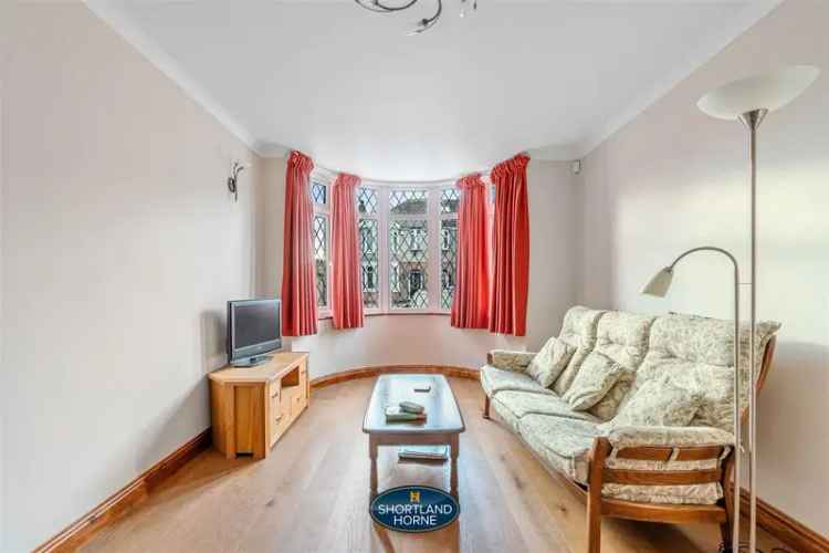 3 Bedroom End Terrace House to Rent