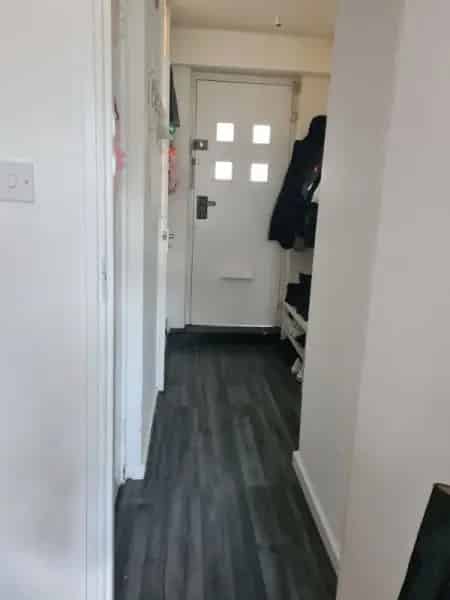 One Bedroom Flat SW8
