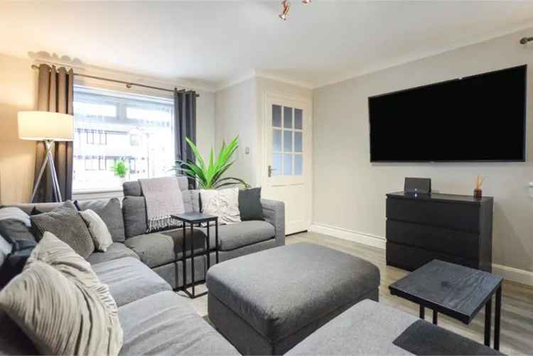 2 Bed House - End Terraced with 1 Reception Room