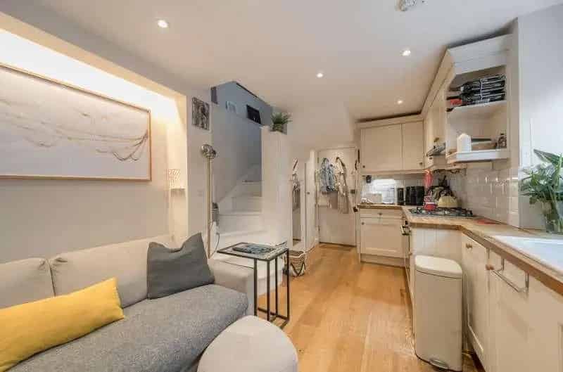 2 Bed Flat for Sale near Kilburn