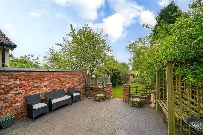 5 Bed Victorian Townhouse for Sale