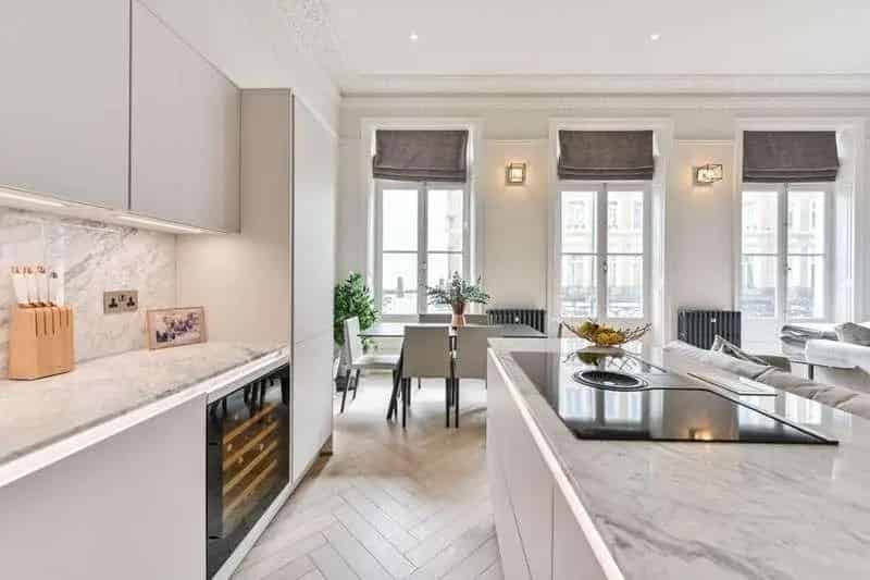2 Bed Flat for Sale in Earls Court