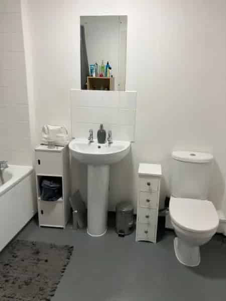 Large 3 Bed Flat Near Bermondsey Tube
