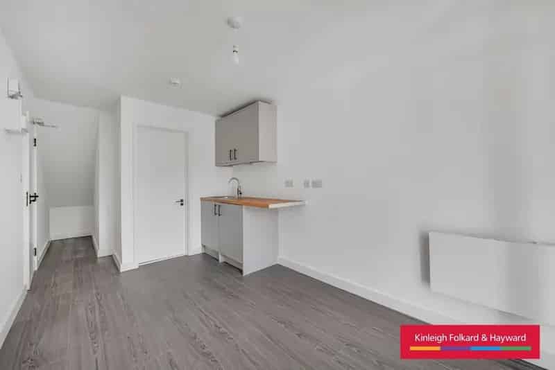 Refurbished Studio Apartment Modern Kitchen and Bathroom