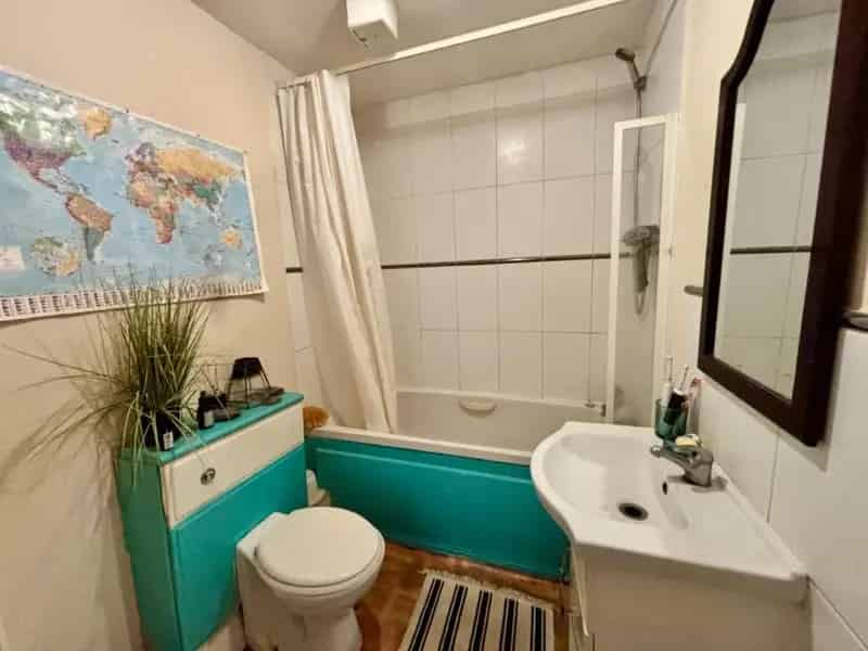 2 Bed Flat for Sale Easton Bristol Top Floor Parking City Views