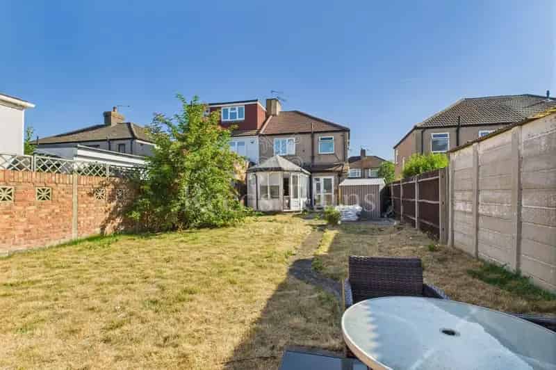 3 Bedroom Semi Detached House for Sale Dartford Kent