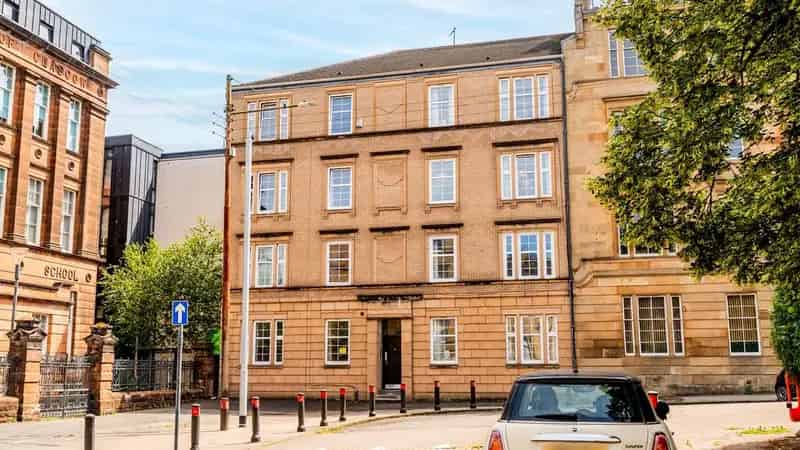 2 Bedroom Flat for Sale