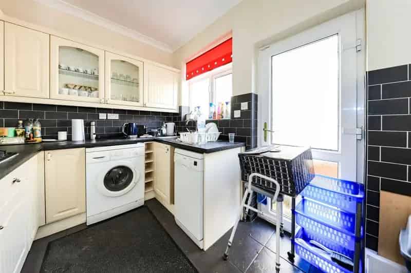 Two Bedroom Semi Detached Bungalow Claregate No Onward Chain