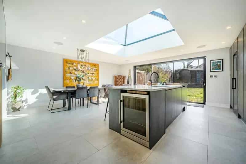 Refurbished 3/4 Bedroom Semi-Detached House with Open Plan Living