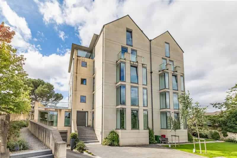 2 Bedroom Apartment to Rent