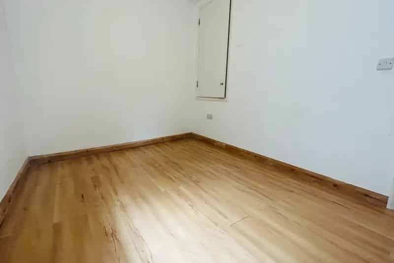 Two Bedroom Flat Liskeard City Centre Off Road Parking Available July