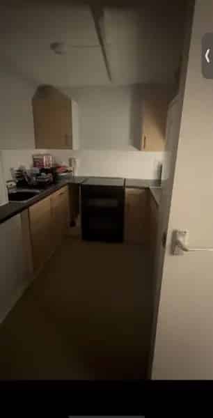 Stunning 2-Bedroom Maisonette Near Central London