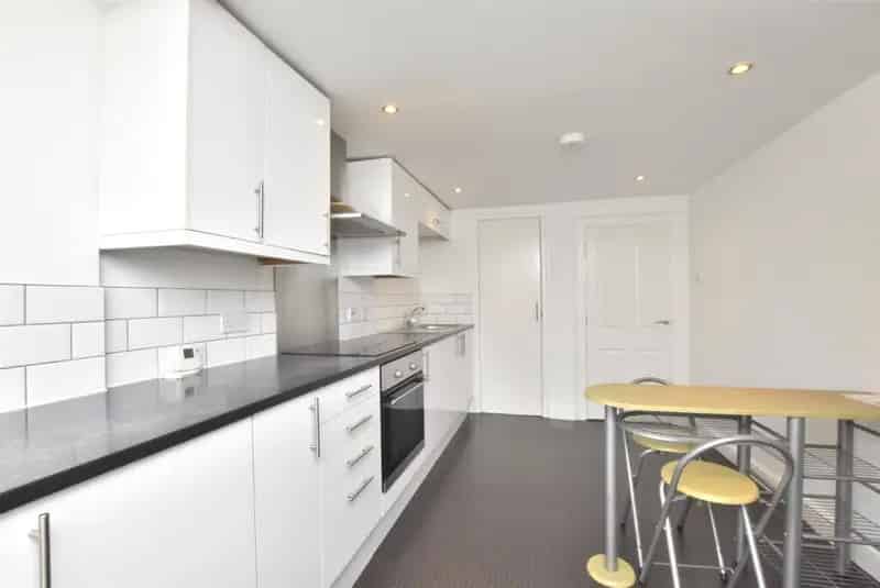 2 Bedroom Apartment No Deposit Alternative Available Now