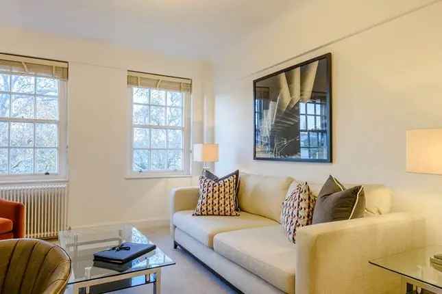 Flat to rent in Fulham Road, South Kensington SW3