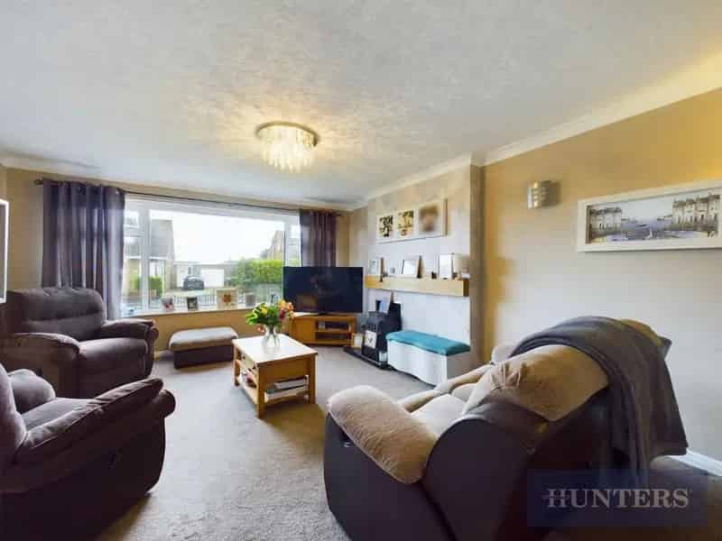 3 Bedroom House For Sale in Cayton, Scarborough