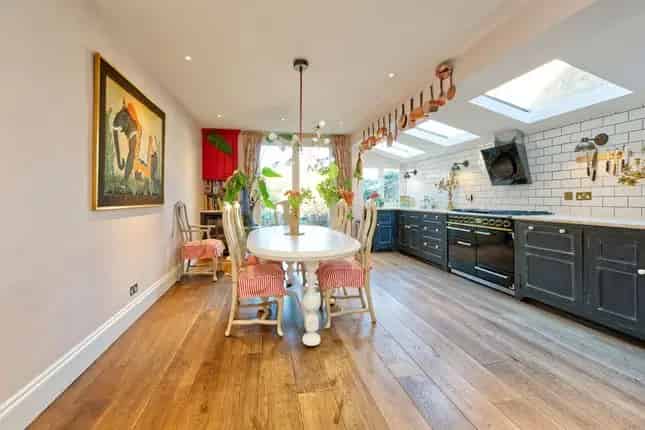 Four Bedroom Edwardian House St Quintin Conservation Estate