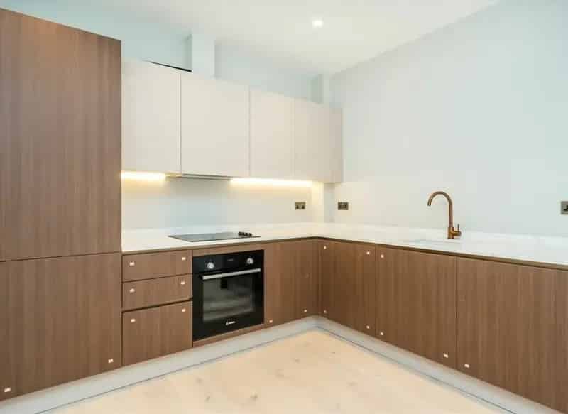Duplex Maisonette Apartment with Private Patio and Balcony